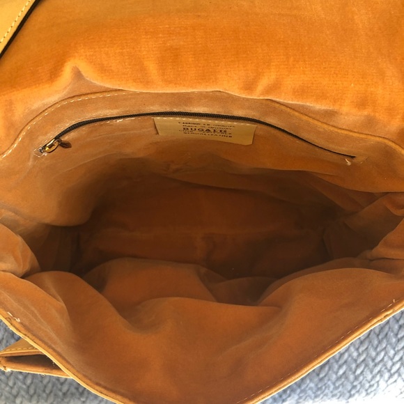 BUGATTI Leather Bag - Picture 4 of 8